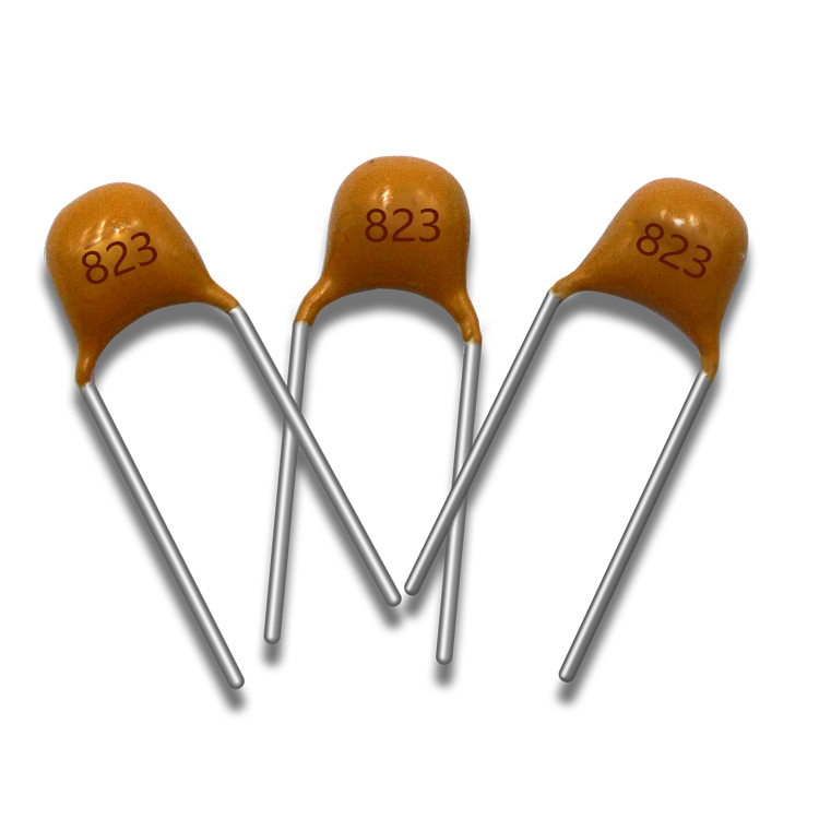 現(xiàn)貨CT4 0805獨(dú)石電容50V823K 環(huán)保無(wú)鉛 精度10% 50V823PF供應(yīng)